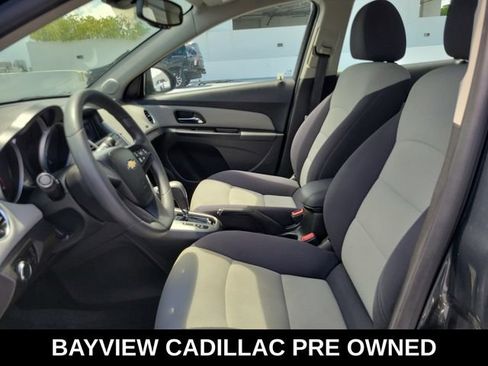 Used 2013 Chevrolet Cruze LS FWD image 22