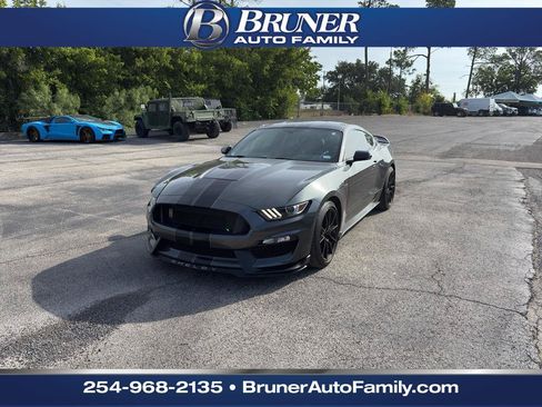 Used 2019 Ford Mustang Shelby GT350 w/ Technology Package RWD image 1