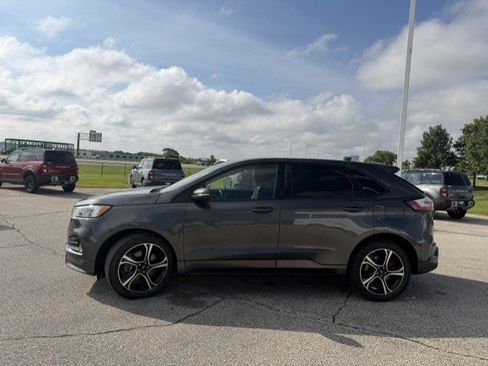 Used 2020 Ford Edge ST w/ Equipment Group 401A AWD/4WD image 3