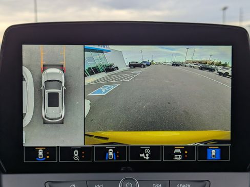 Certified 2023 Chevrolet Blazer RS w/ Driver Confidence II Package image 24