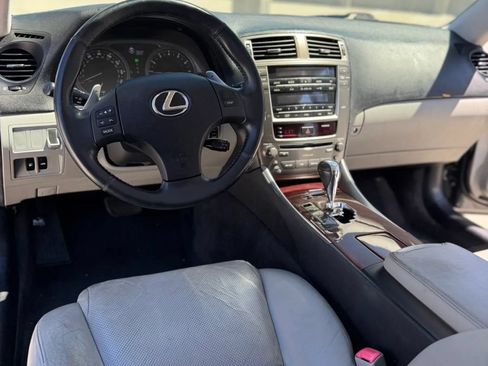 Used 2008 Lexus IS 350 w/ Premium Pkg RWD image 15