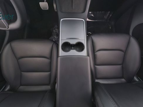 Used 2024 Tesla Model Y Performance AWD/4WD image 27