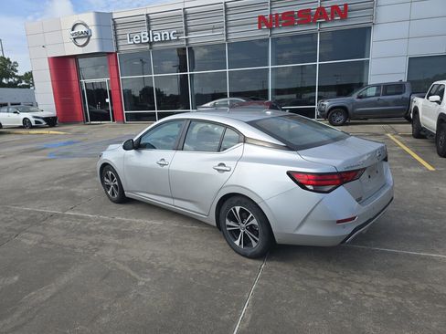 Used 2023 Nissan Sentra SV FWD image 4
