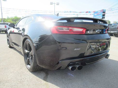 Used 2017 Chevrolet Camaro SS image 3