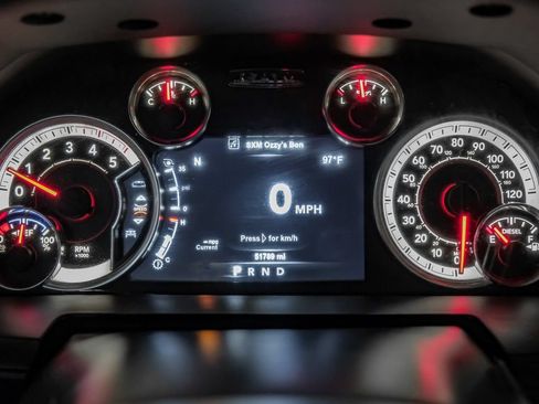 Used 2018 RAM 2500 Laramie w/ Sport Appearance Group AWD/4WD image 18