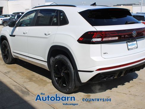 New 2026 Volkswagen Atlas Cross Sport SEL R-Line AWD/4WD image 4