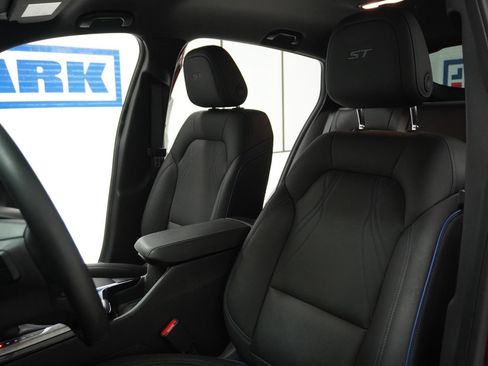 Used 2024 Buick Envista Sport Touring w/ Convenience II Package image 18