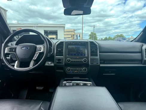 Used 2021 Ford Expedition Max XLT AWD/4WD image 24