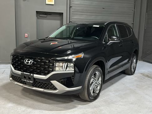 Used 2023 Hyundai Santa Fe SE AWD/4WD image 3
