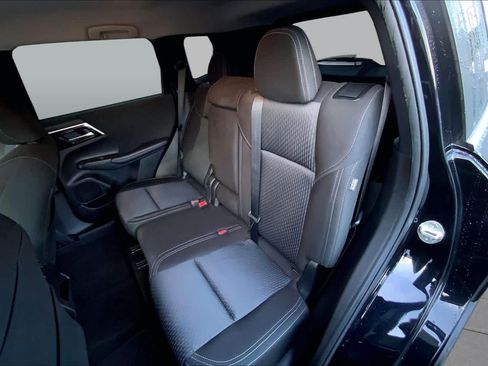 Used 2023 Mitsubishi Outlander ES FWD image 38