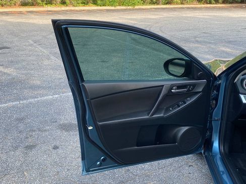 Used 2010 MAZDA MAZDA3 i Touring FWD image 13