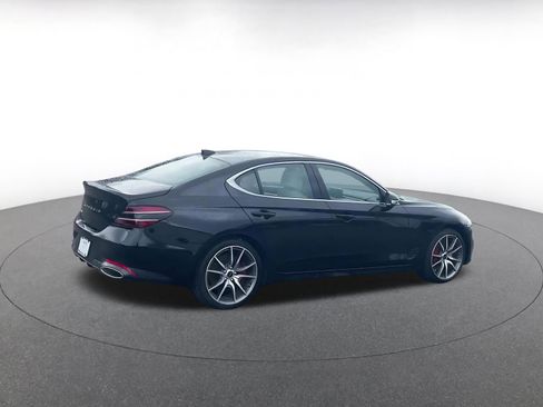 Used 2025 Genesis G70 2.5T image 14