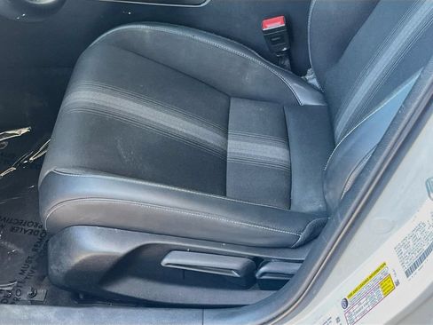 Used 2022 Honda Civic Sport image 18