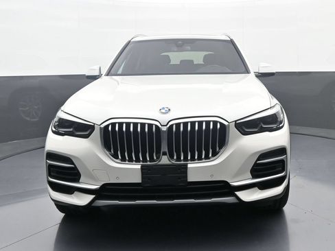 Used 2022 BMW X5 xDrive40i w/ Premium Package AWD/4WD image 2