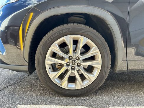Used 2020 Toyota Highlander Limited image 7