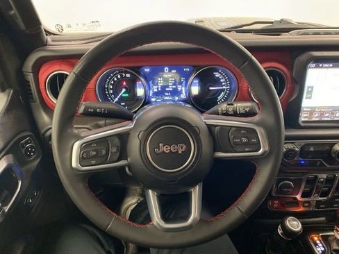 Used 2023 Jeep Wrangler Unlimited Rubicon 4xe AWD/4WD image 19