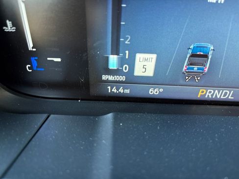 New 2025 Ford Maverick Lariat w/ Black Appearance Package image 18