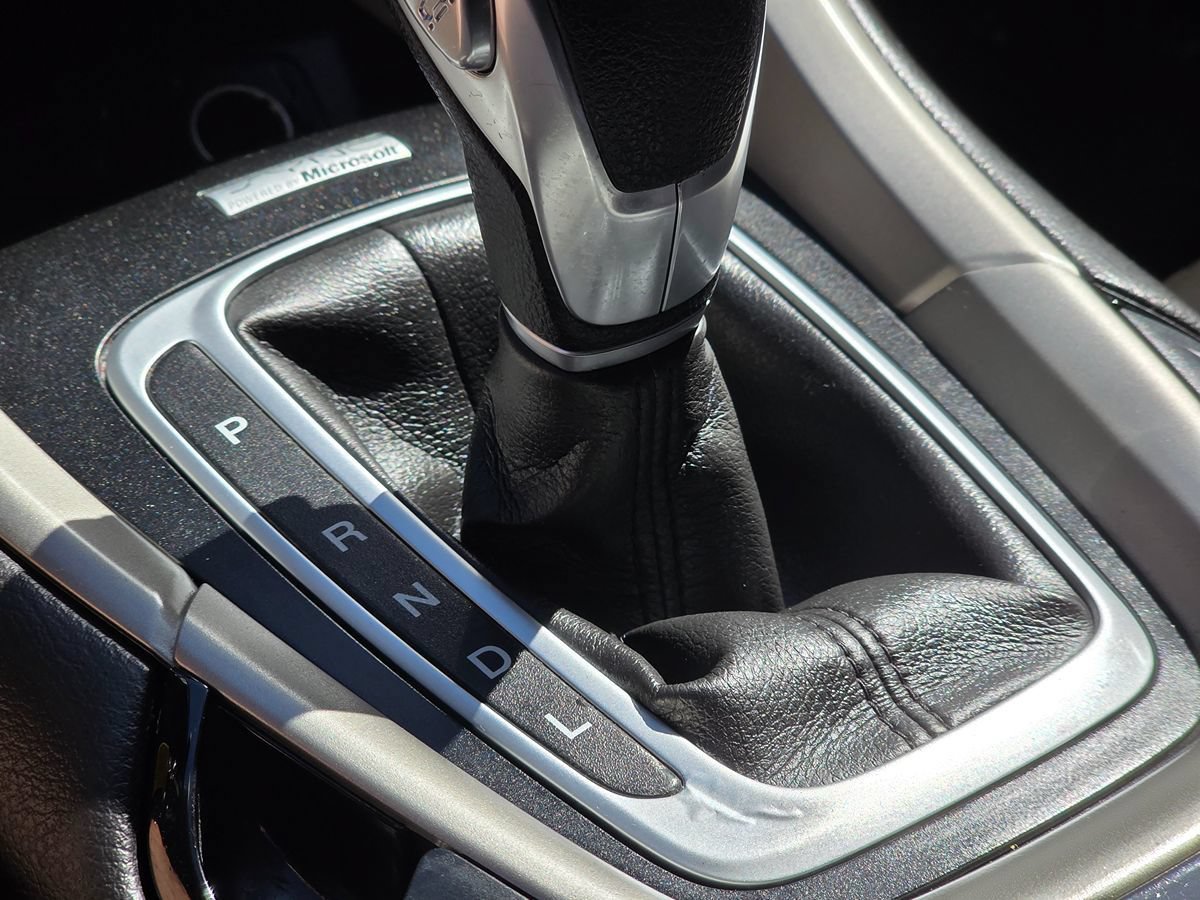 Used 2015 Ford Fusion SE FWD image 43