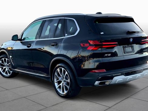 Used 2025 BMW X5 xDrive50e image 11