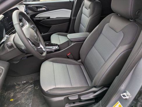 New 2026 Chevrolet Trax LT w/ Driver Confidence Package image 10