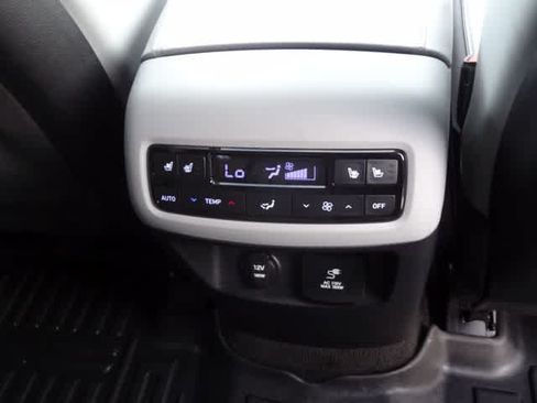 Used 2025 Hyundai Palisade SEL AWD/4WD image 17