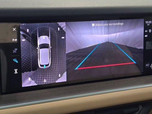 New 2025 Porsche Cayenne image 30