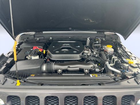 Used 2021 Jeep Wrangler Unlimited Sport image 26