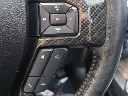 Used 2017 Ford F250 Lariat w/ Lariat Ultimate Package AWD/4WD image 23