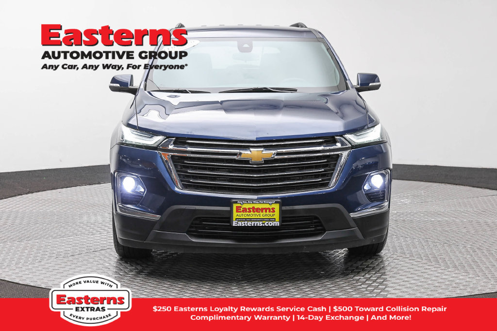 Used 2023 Chevrolet Traverse LT AWD/4WD image 3