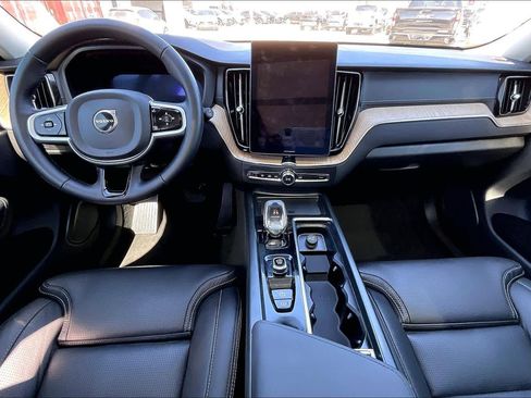 Used 2026 Volvo XC60 B5 Ultra w/ Protection Package Premier image 16