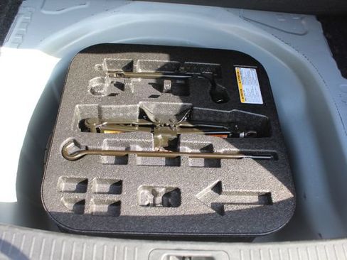 Certified 2026 Toyota Corolla SE w/ Carpet Mat Package (TMS) FWD image 27