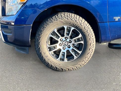 Certified 2021 Nissan Titan SV w/ SV Convenience Package image 30