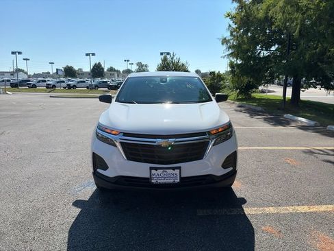 Used 2023 Chevrolet Equinox LS w/ Driver Confidence II Package AWD/4WD image 8