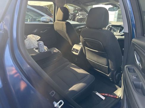 Used 2022 GMC Terrain SLE w/ Elevation Edition image 14