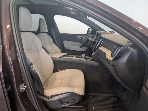 Used 2026 Volvo XC60 B5 Plus w/ Climate Package image 31