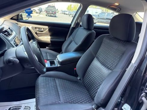 Used 2016 Nissan Altima 2.5 S w/ Power Driver Seat Package FWD image 11