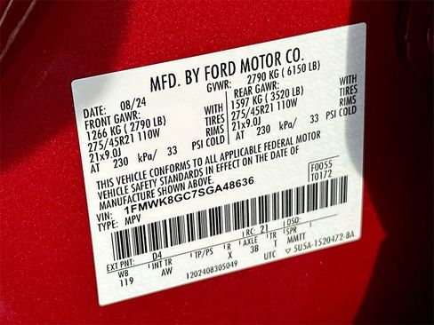 Used 2025 Ford Explorer ST image 27