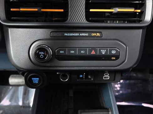Used 2025 Ford Maverick Tremor AWD/4WD image 31