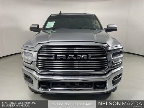 Used 2022 RAM 2500 Laramie AWD/4WD image 2