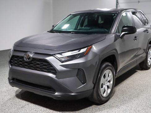 Used 2024 Toyota RAV4 LE AWD/4WD image 30