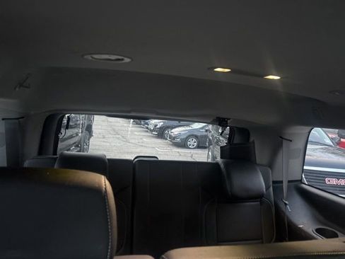 Used 2019 GMC Yukon SLT w/ Premium Edition AWD/4WD image 15