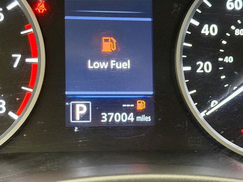 Used 2021 Nissan Sentra S image 8