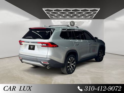 Used 2024 Toyota Grand Highlander AWD Hybrid image 5