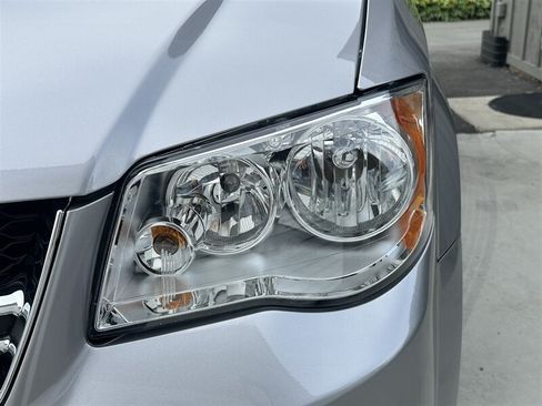 Used 2016 Dodge Grand Caravan SE w/ Quick Order Package 29E SE FWD image 36