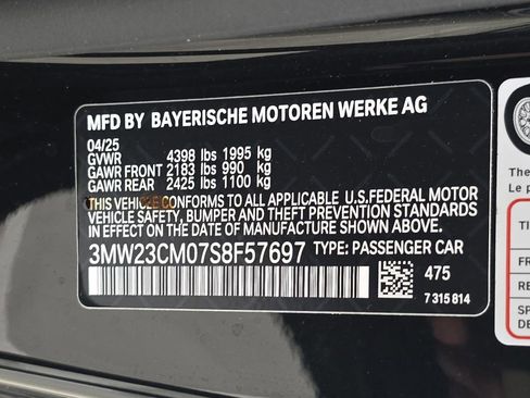 Used 2025 BMW 230i Coupe w/ M Sport Package image 33