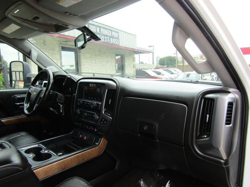 Used 2015 Chevrolet Silverado 3500 LTZ w/ Duramax Plus Package RWD image 11