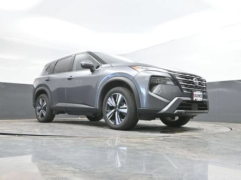 Used 2026 Nissan Rogue SL AWD/4WD image 47