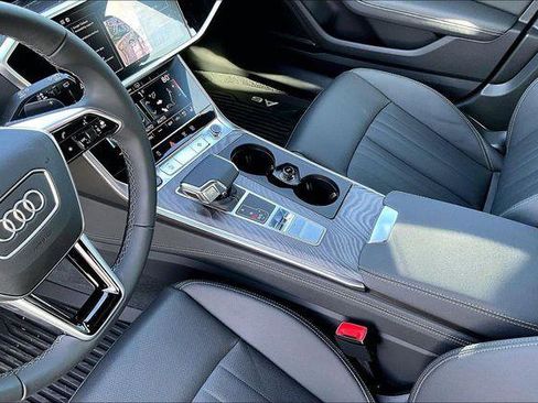 Used 2025 Audi A6 Premium Plus image 19