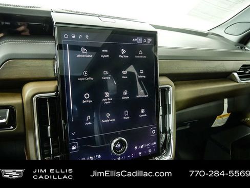 Used 2025 GMC Yukon Denali Ultimate image 13
