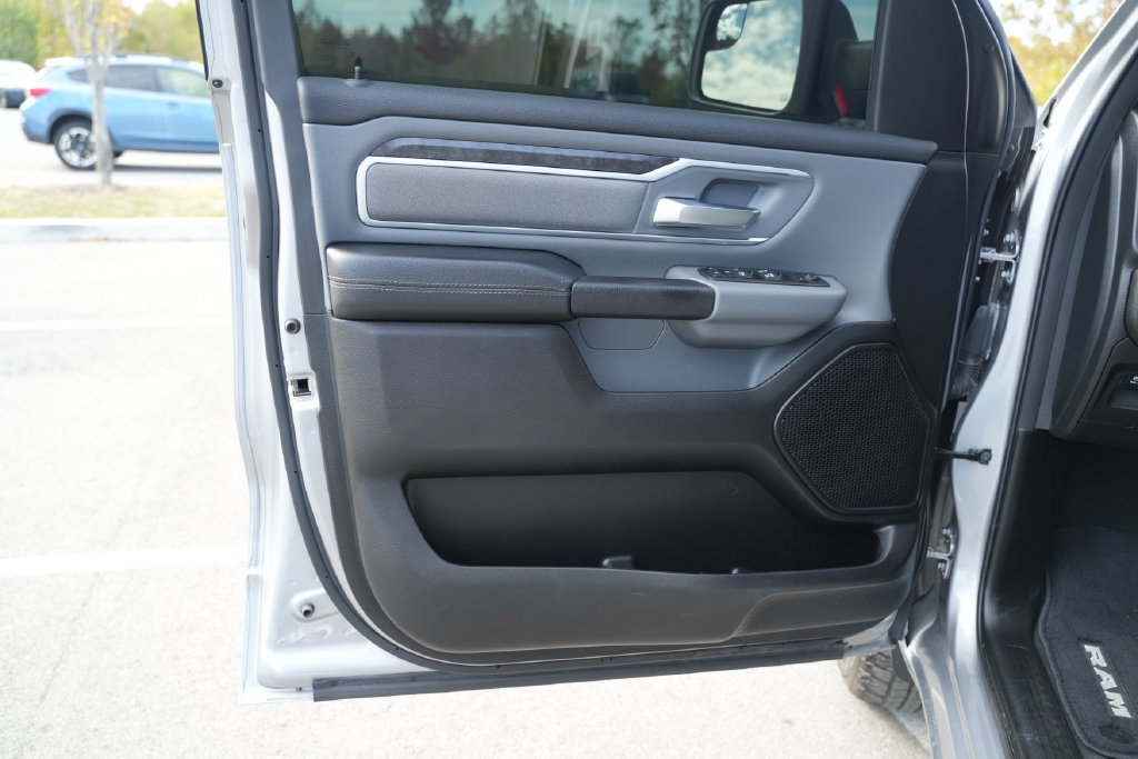 Used 2022 RAM 1500 Big Horn AWD/4WD image 14
